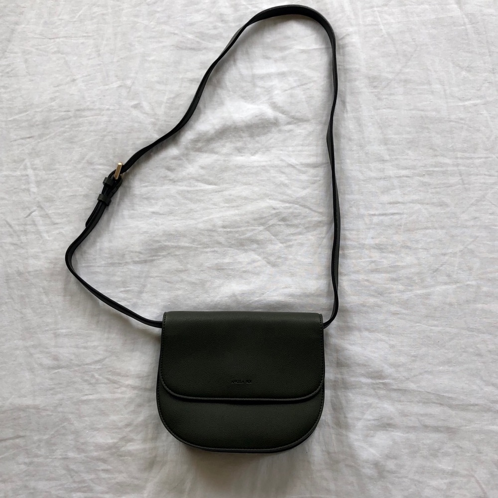 Angela Roi Vegan Hamilton Round Cross Body Bag